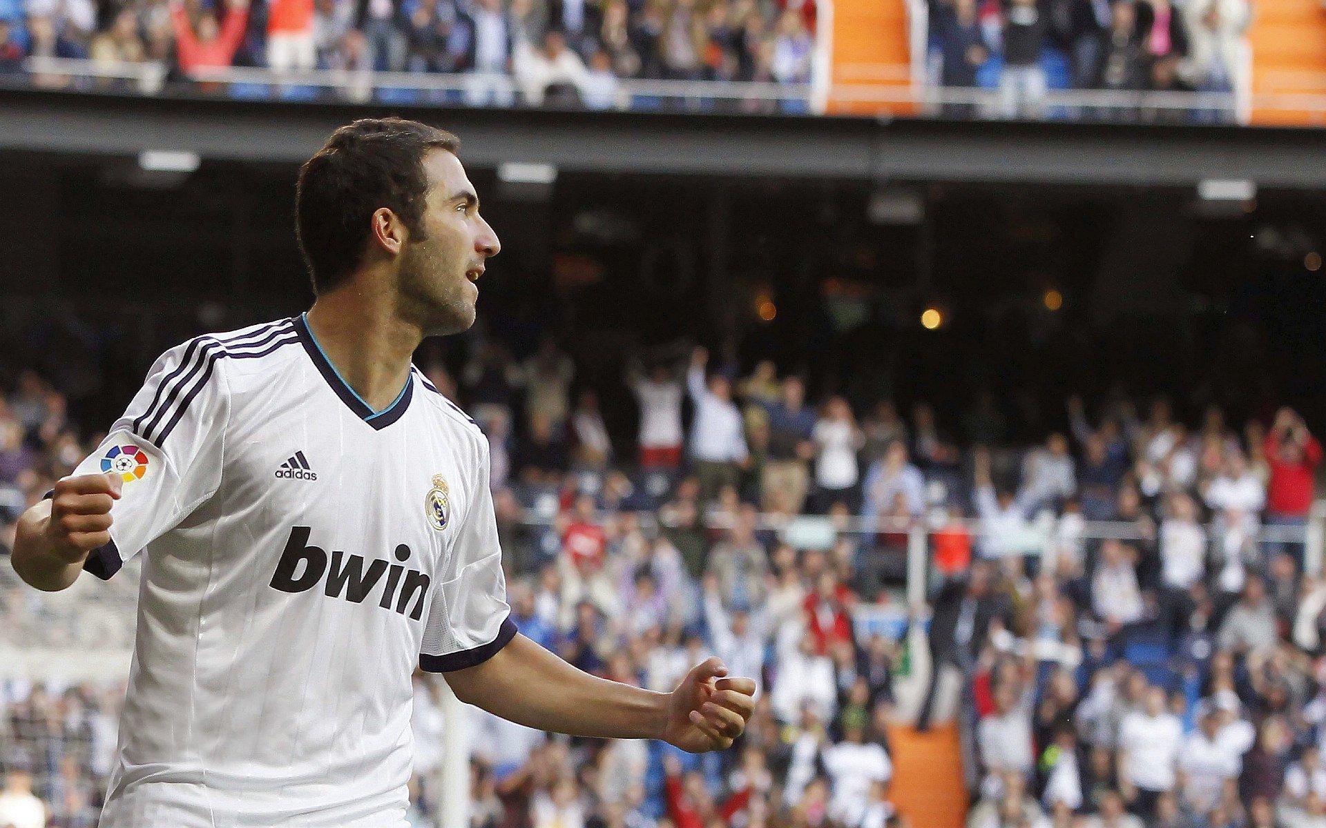 蝶泳名将张雨菲再破亚洲纪录,闪耀国际泳联世界杯