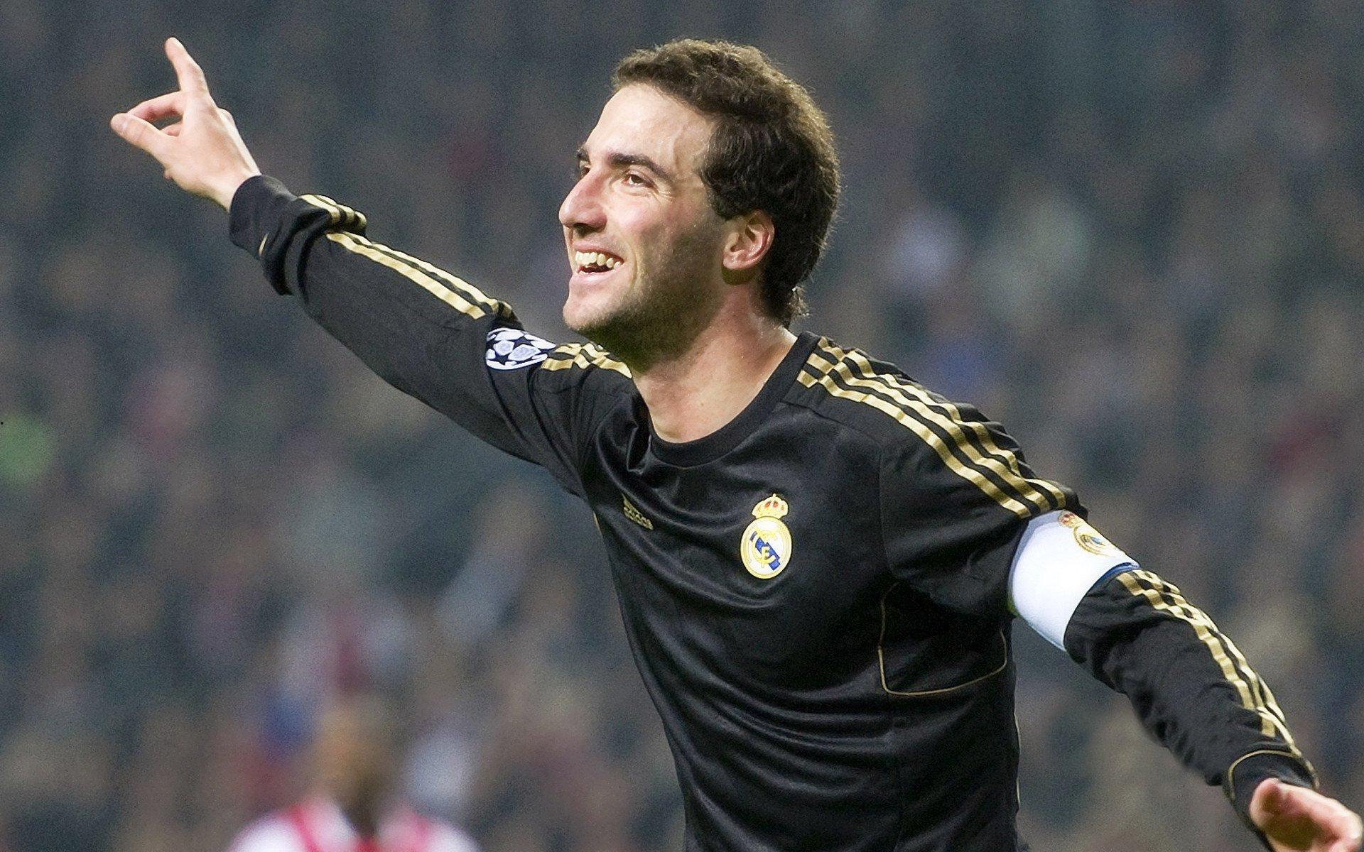 深度战术分析,揭秘冠军球队的制胜密码